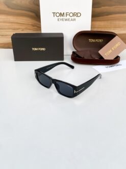 TOMFORD BLACK 8805-23
