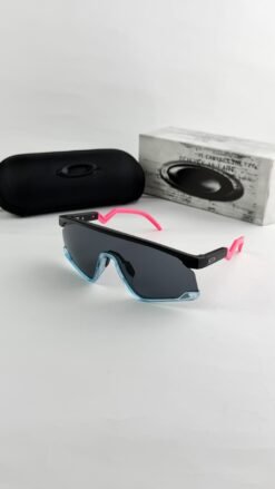Oakley_pink_blue_9280