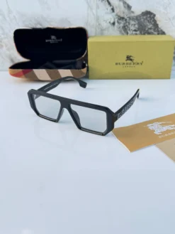 Burberry_4366_black_plano