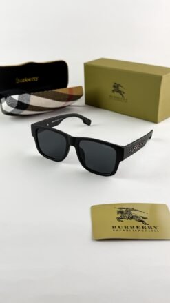 Burberry_signature_black_4358